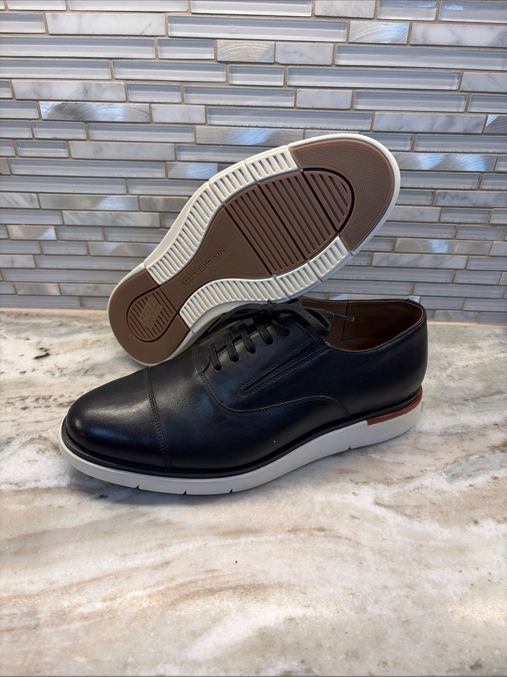Allen Edmonds Men’s Carson Hybrid Oxford Size 9.5 3E EEE NEW black